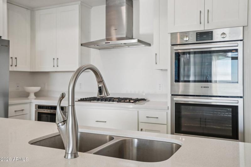 18-web-or-mls-E Deer Valley Dr-S1701-018