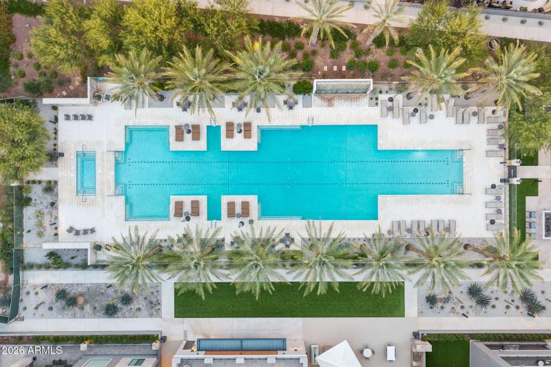 48-web-or-mls-E Deer Valley Dr-S1701-048