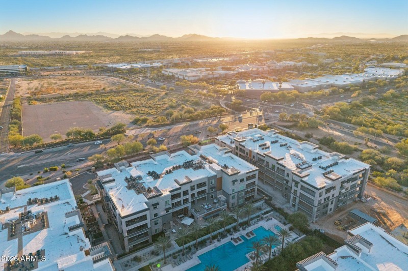 52-web-or-mls-E Deer Valley Dr-S1701-052