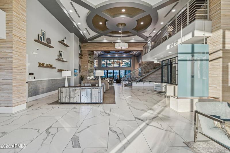 62-web-or-mls-E Deer Valley Dr-1701-902