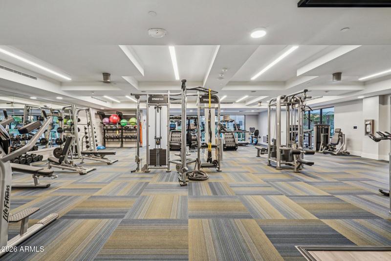 76-web-or-mls-E Deer Valley Dr-1701-916