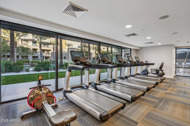 82-web-or-mls-E Deer Valley Dr-1701-922