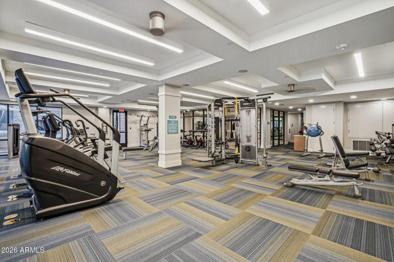 83-web-or-mls-E Deer Valley Dr-1701-923