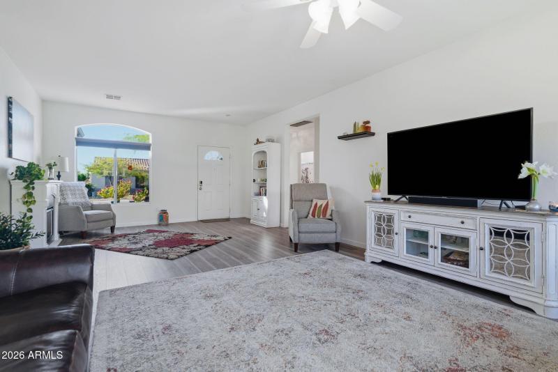 7-web-or-mls-15348 W Arzon Way--23