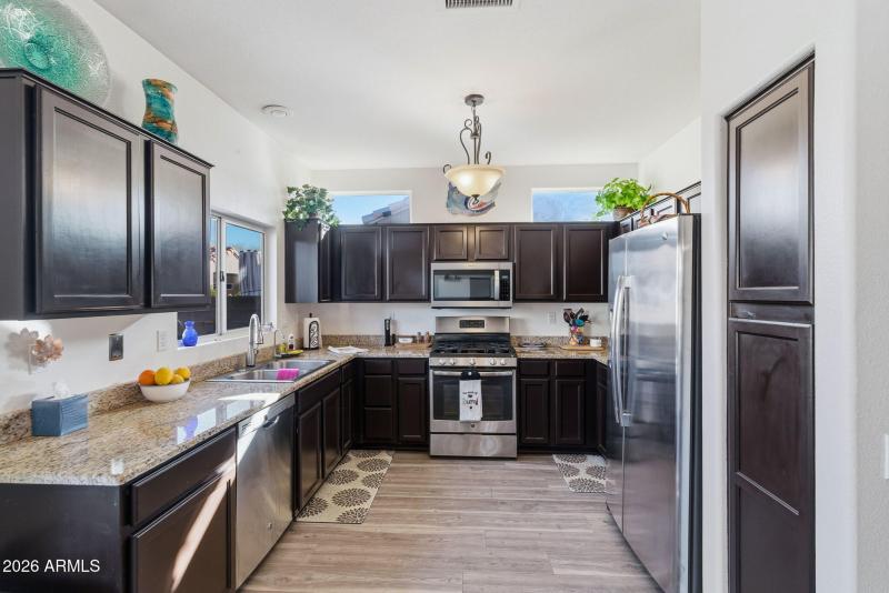 17-web-or-mls-15348 W Arzon Way--24