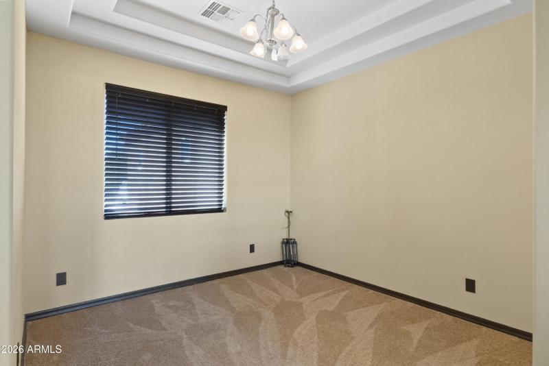 28621 N Bush St00033