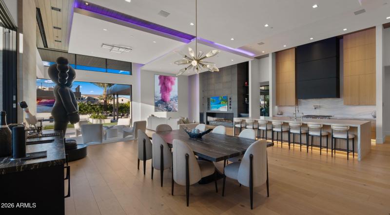 21-web-or-mls-Great Room View1