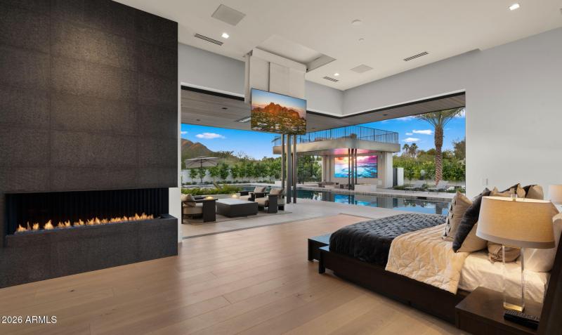 57-web-or-mls-Primary Bedroom3