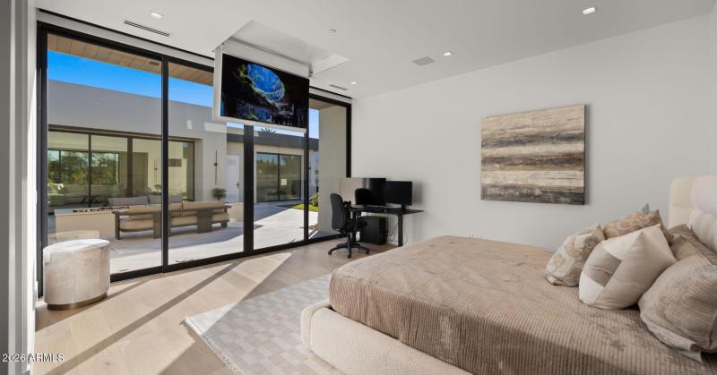 95-web-or-mls-Secondary EnSuite Two1