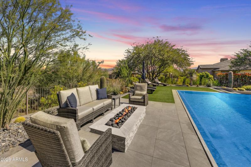 053_52Poolside Firepit