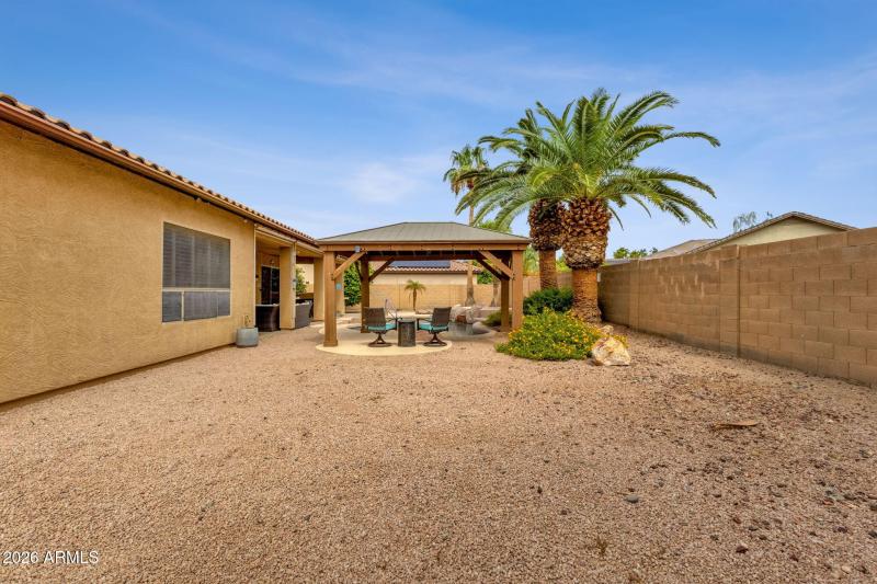 46-web-or-mls-17719-n-67th-ln