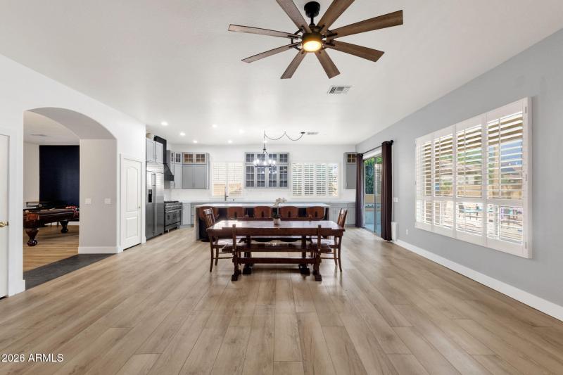 71-web-or-mls-17719-n-67th-ln