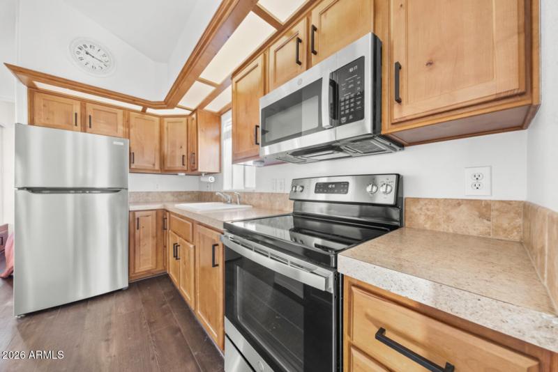 17200 W Bell Rd Lot 252-large-012-027-L