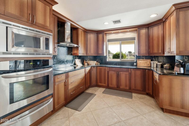 70-web-or-mls-dlb_4774-dlb_4778