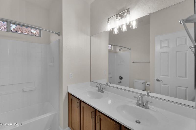 30-web-or-mls-54th Ave -36