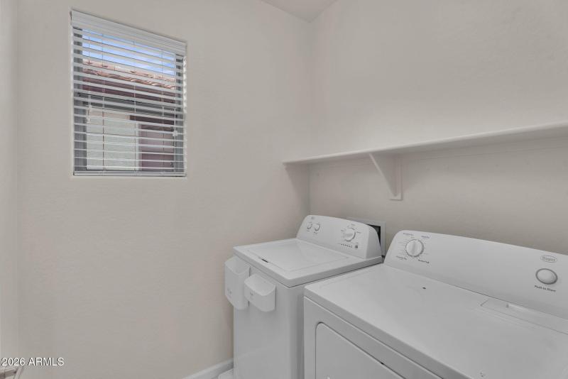 34-web-or-mls-54th Ave -35