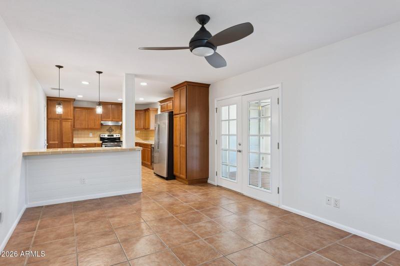 8-web-or-mls-1932-e-loma-vista-dr