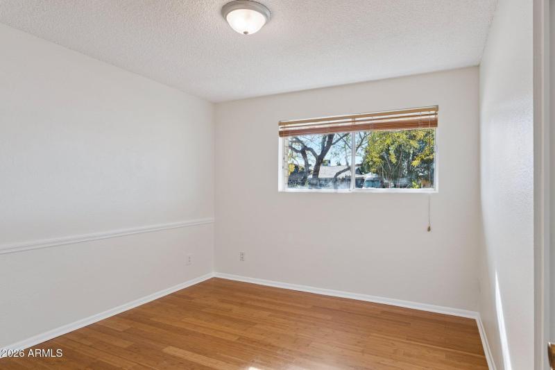 22-web-or-mls-1932-e-loma-vista-dr