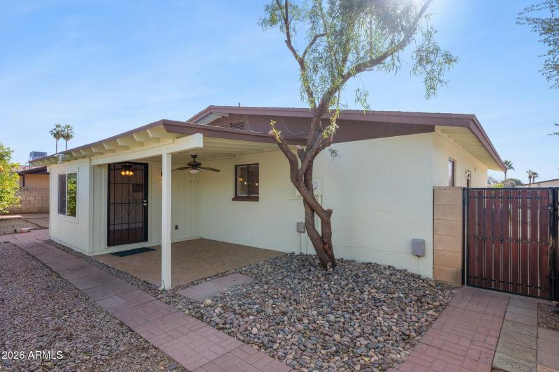 31-web-or-mls-1932-e-loma-vista-dr