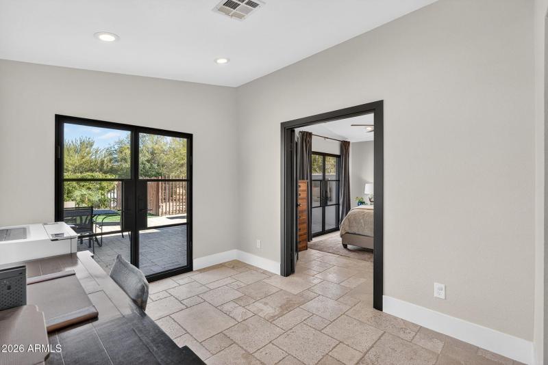 21-web-or-mls-66-E Dixileta Dr