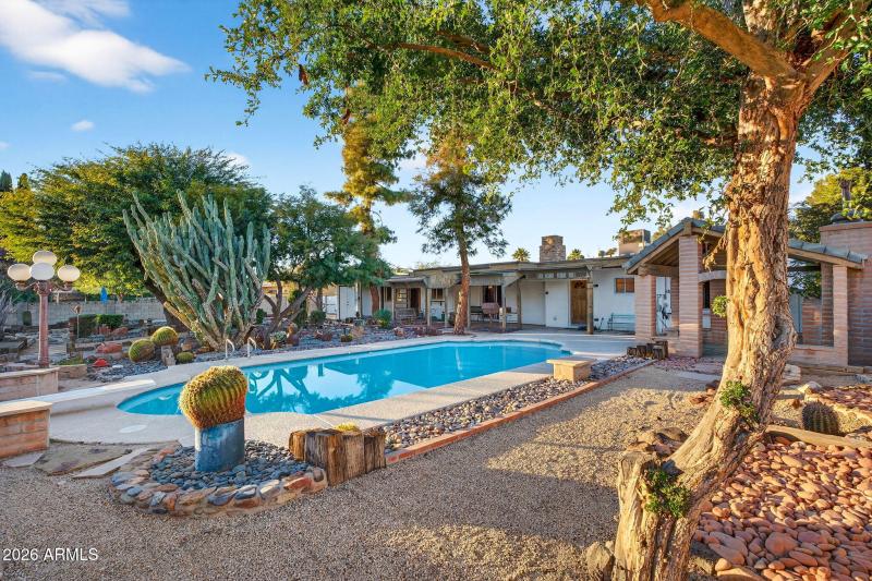 Wonderful large backyard