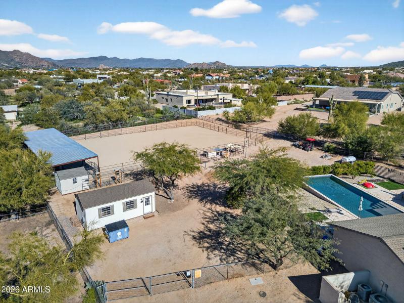 82-web-or-mls-25-E Dixileta Dr