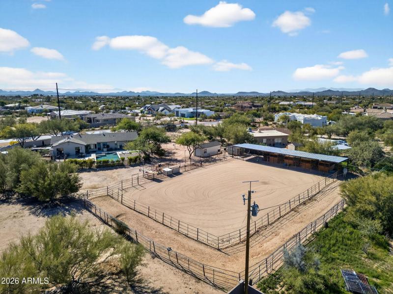 86-web-or-mls-21-E Dixileta Dr