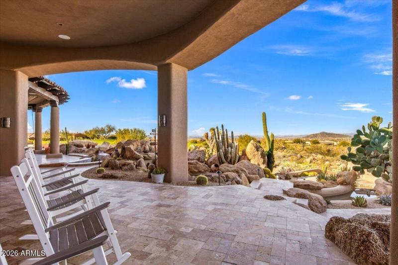 11-Outdoor Living Area