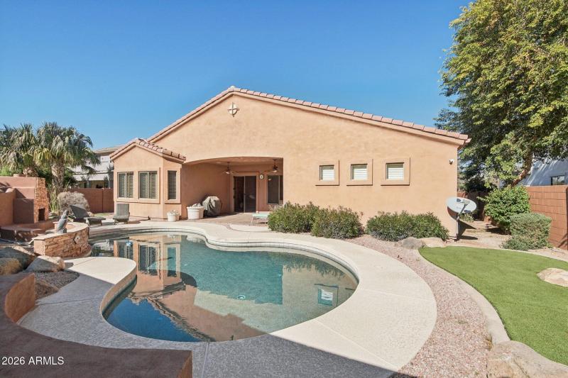 36-web-or-mls-W Sierra Madre Ave-S2001-0