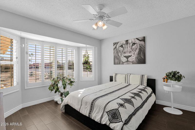 4-web-or-mls-P1448396