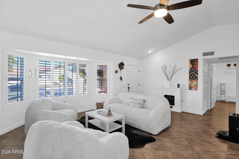 6-web-or-mls-P1448399