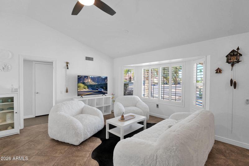 7-web-or-mls-P1448401