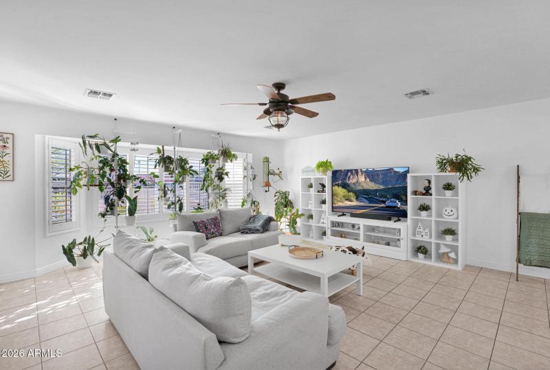 17-web-or-mls-P1448416