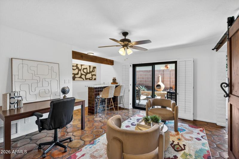 Entertainer's Paradise