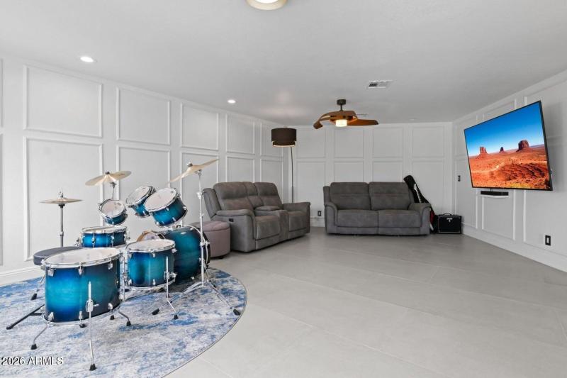 20251011164644207721000000-o