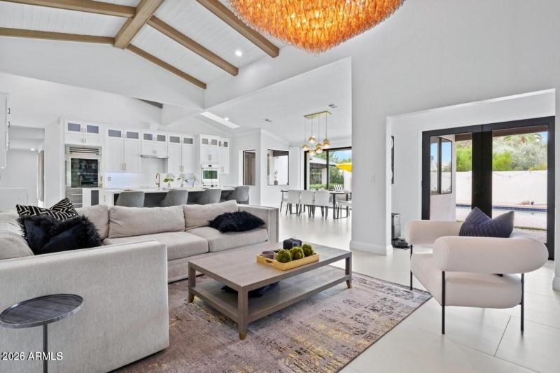 20251011164640449117000000-o