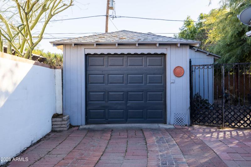 3 Car Garage Front Entry