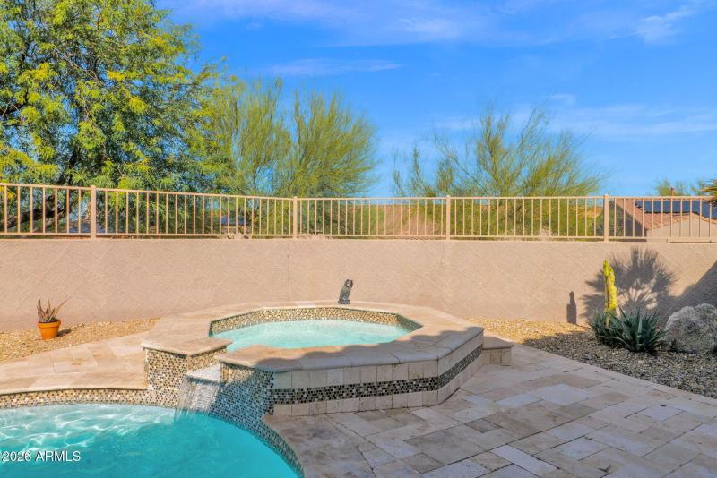 50-web-or-mls-P1448533