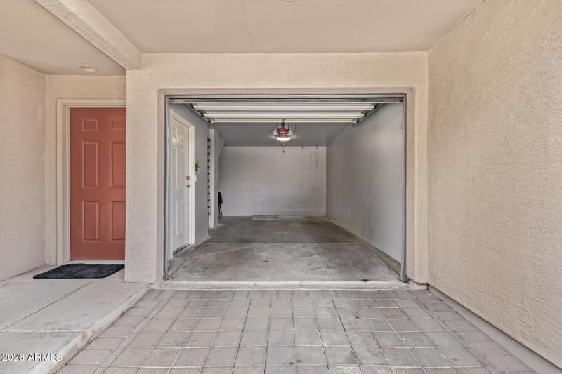 33 - Paradise Village