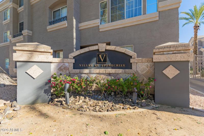 41 - Paradise Village