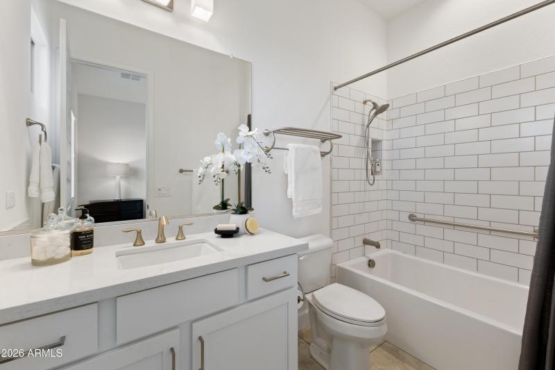 17750 E Paria Canyon-11