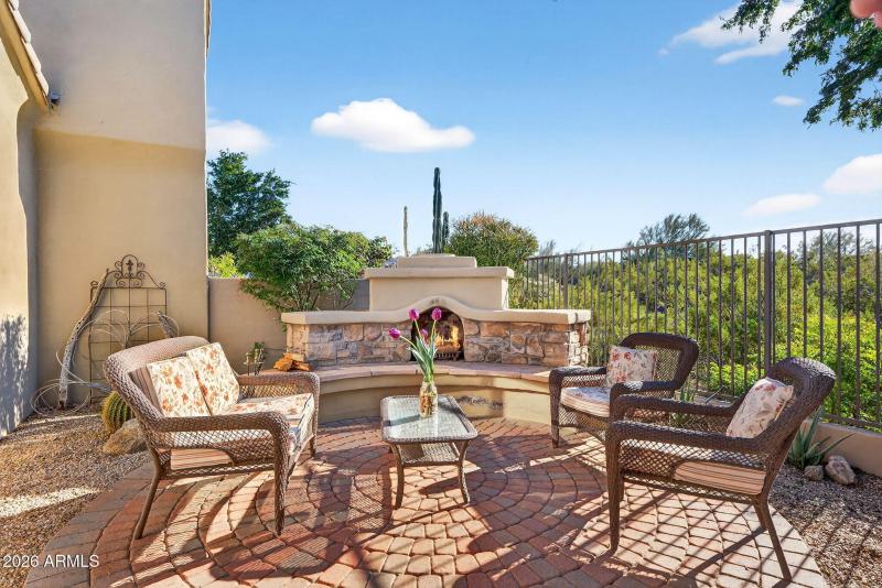 36-web-or-mls-28- E Eagle Crest Dr