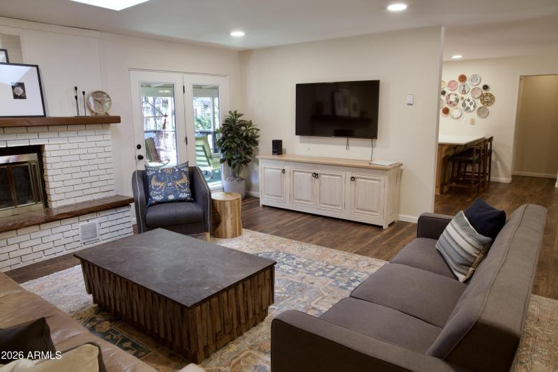 9EE16604-4578-45B8-991A-562B09E0454B