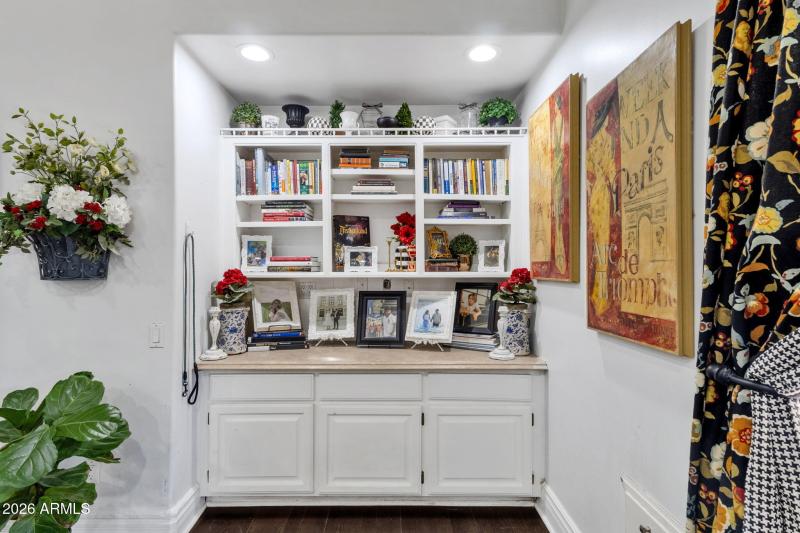 22-web-or-mls-721-e-san-pedro-ave