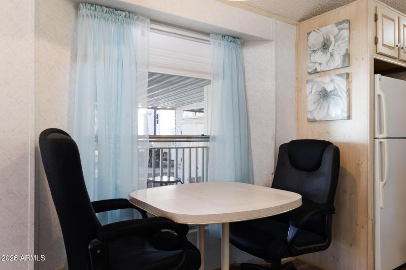 1110 N Henness Lot 921 - Dinette