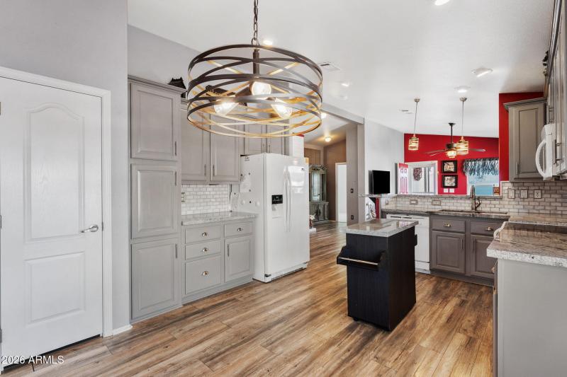 18-Dining Room to Kitchen (2)