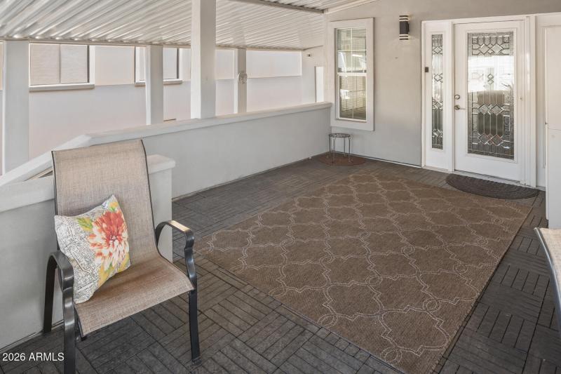 Lot 390115-007-005-1500x1000