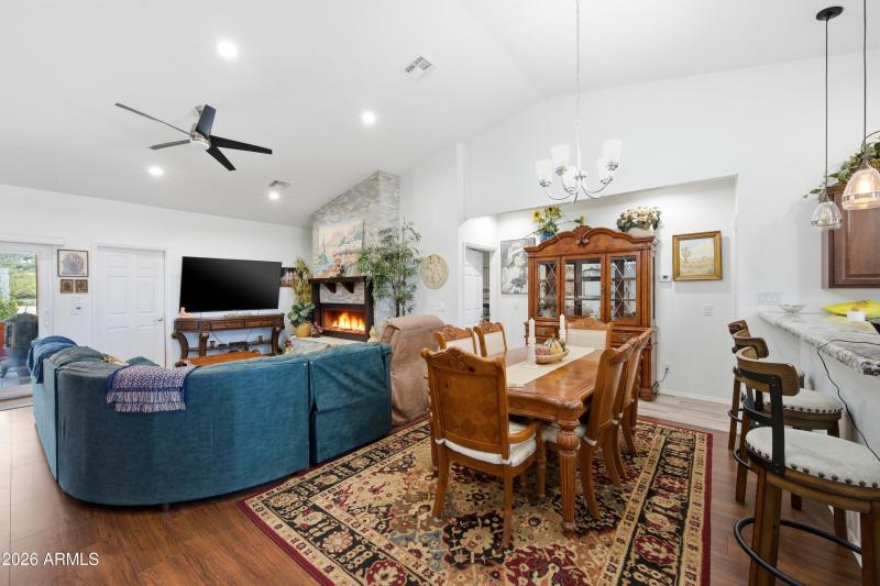 11_019_dsc_4048_with_fire