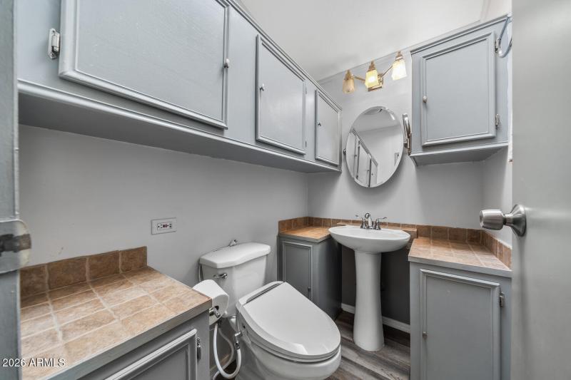 Lot 39019-020-022-1500x1000