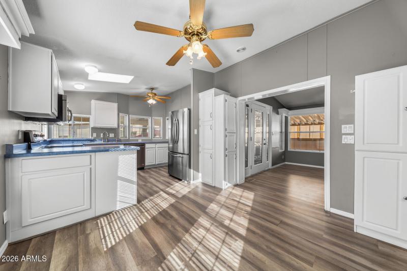 Lot 39029-014-013-1500x1000